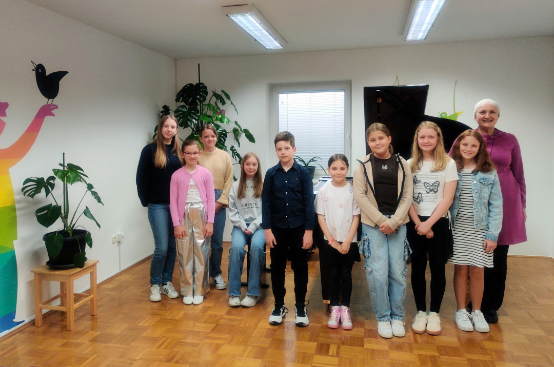 Razredni nastop učencev klavirja