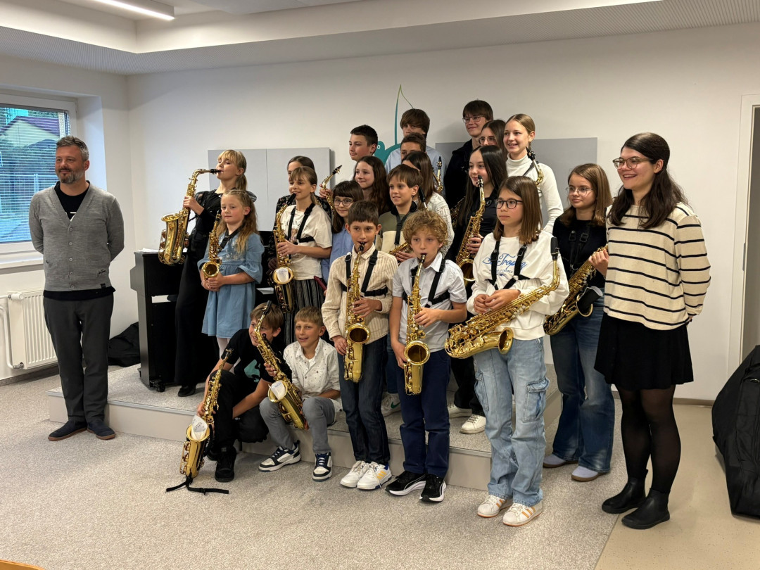 Razredni nastop učencev saksofona in jazz saksofona