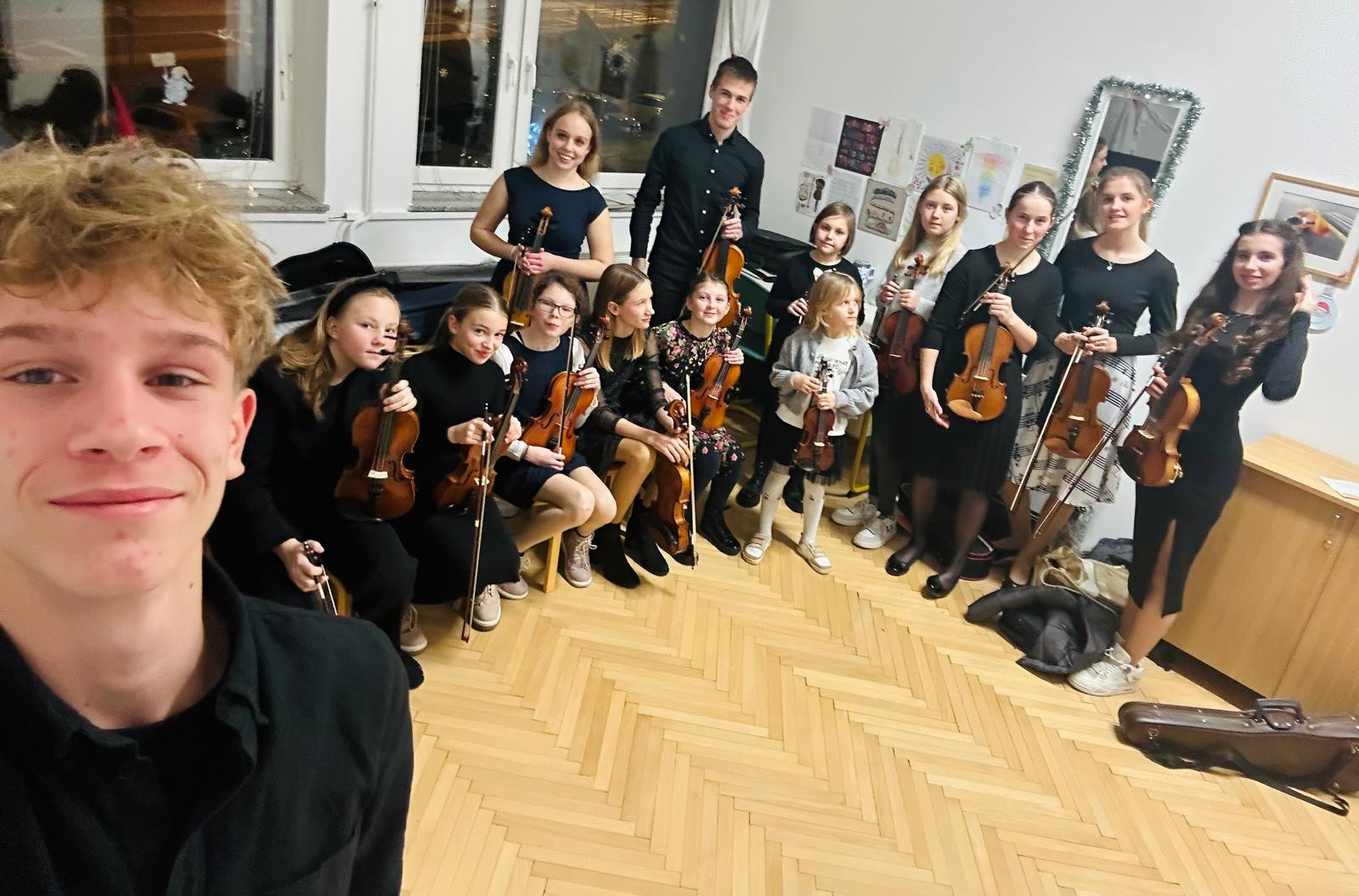 Razredni nastop učencev violine in viole