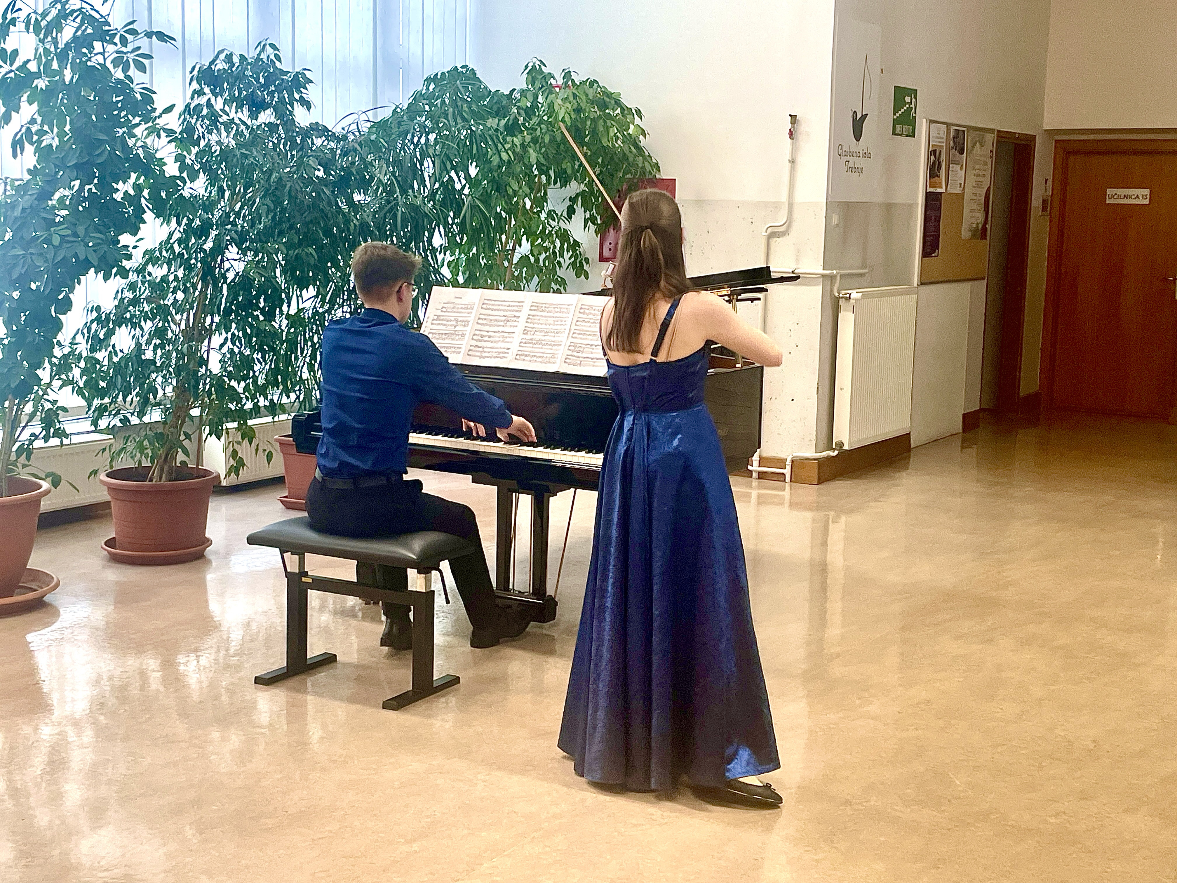 Recital pianista ENEJA RUPNIKA in violinistke LANE RUPNIK
