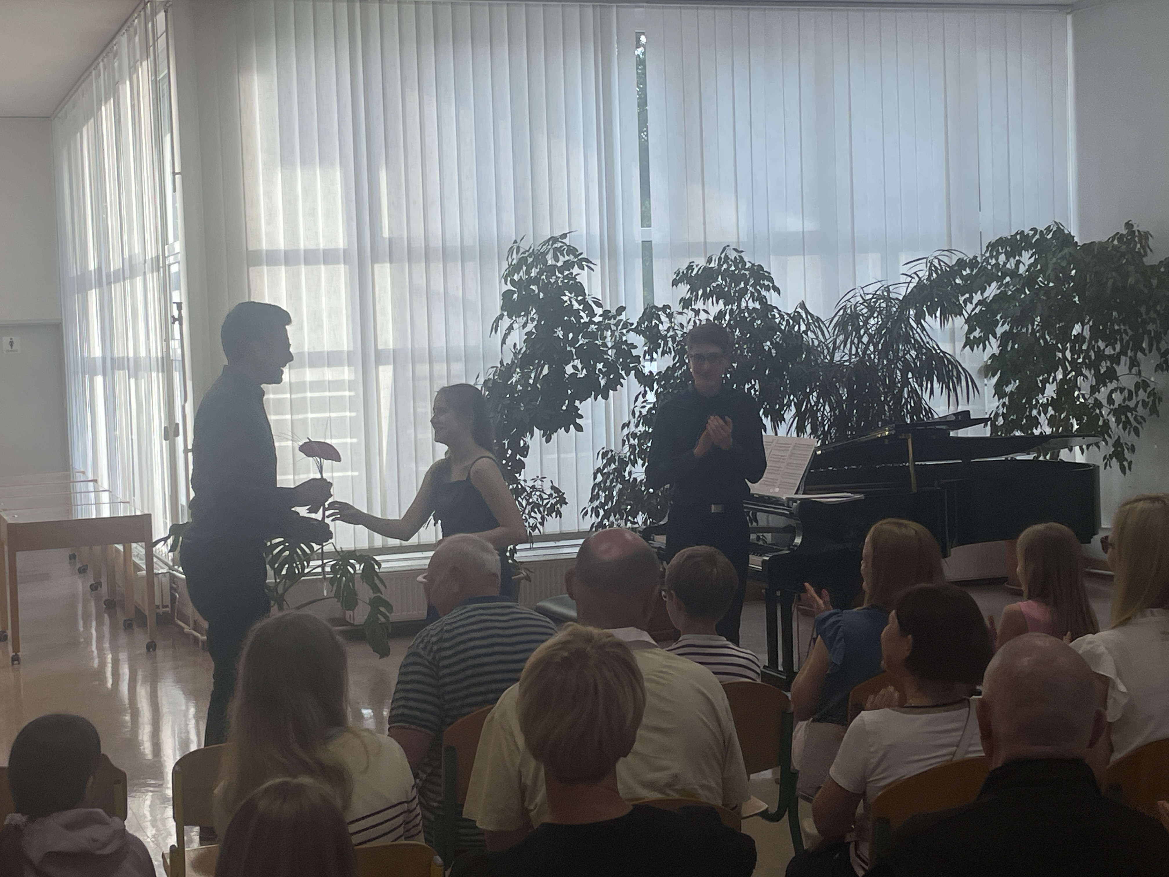 Recital pianista ENEJA RUPNIKA in violinistke LANE RUPNIK