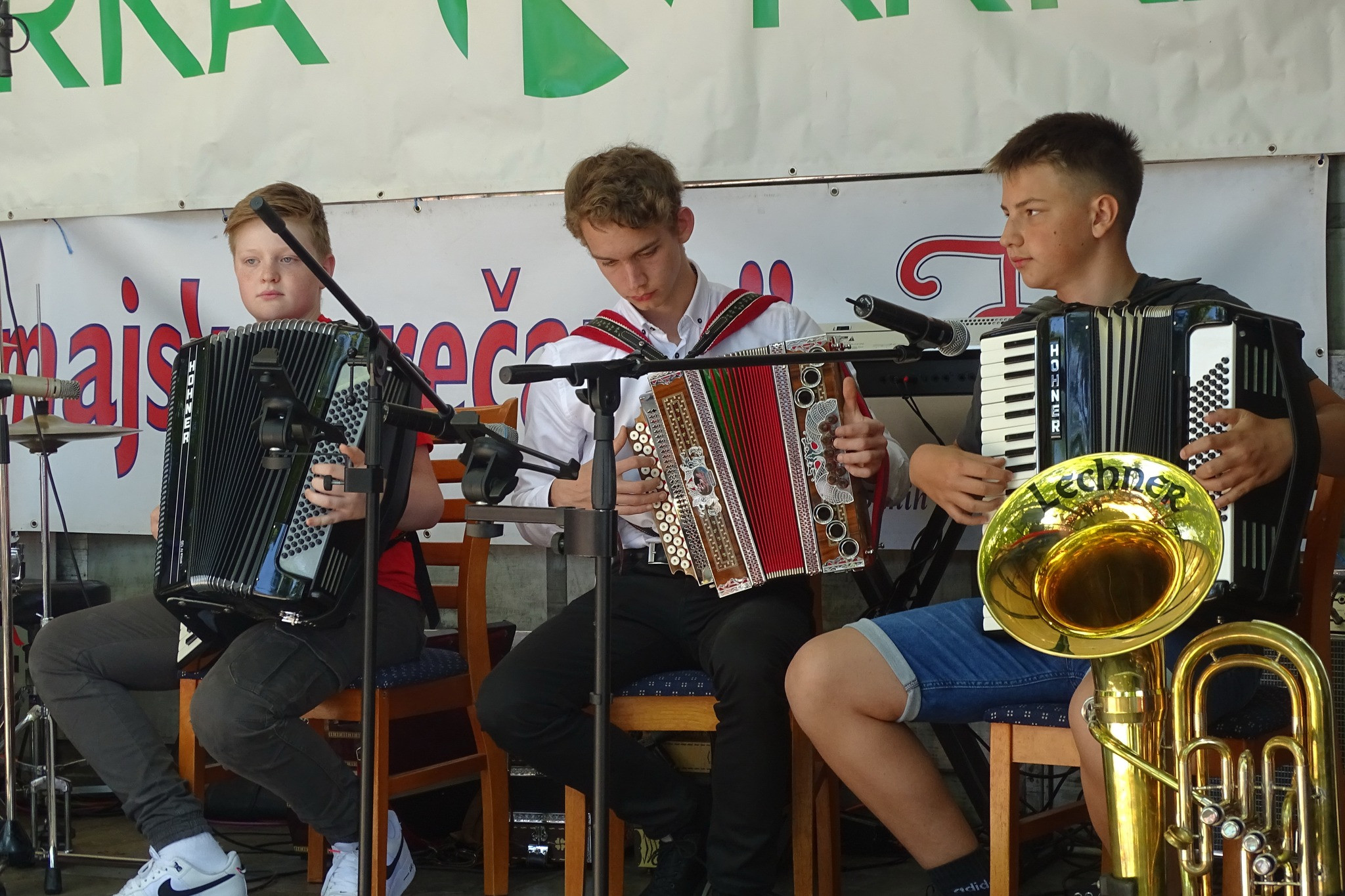 Tradicionalno delavsko srečanje na Debencu pri Mirni