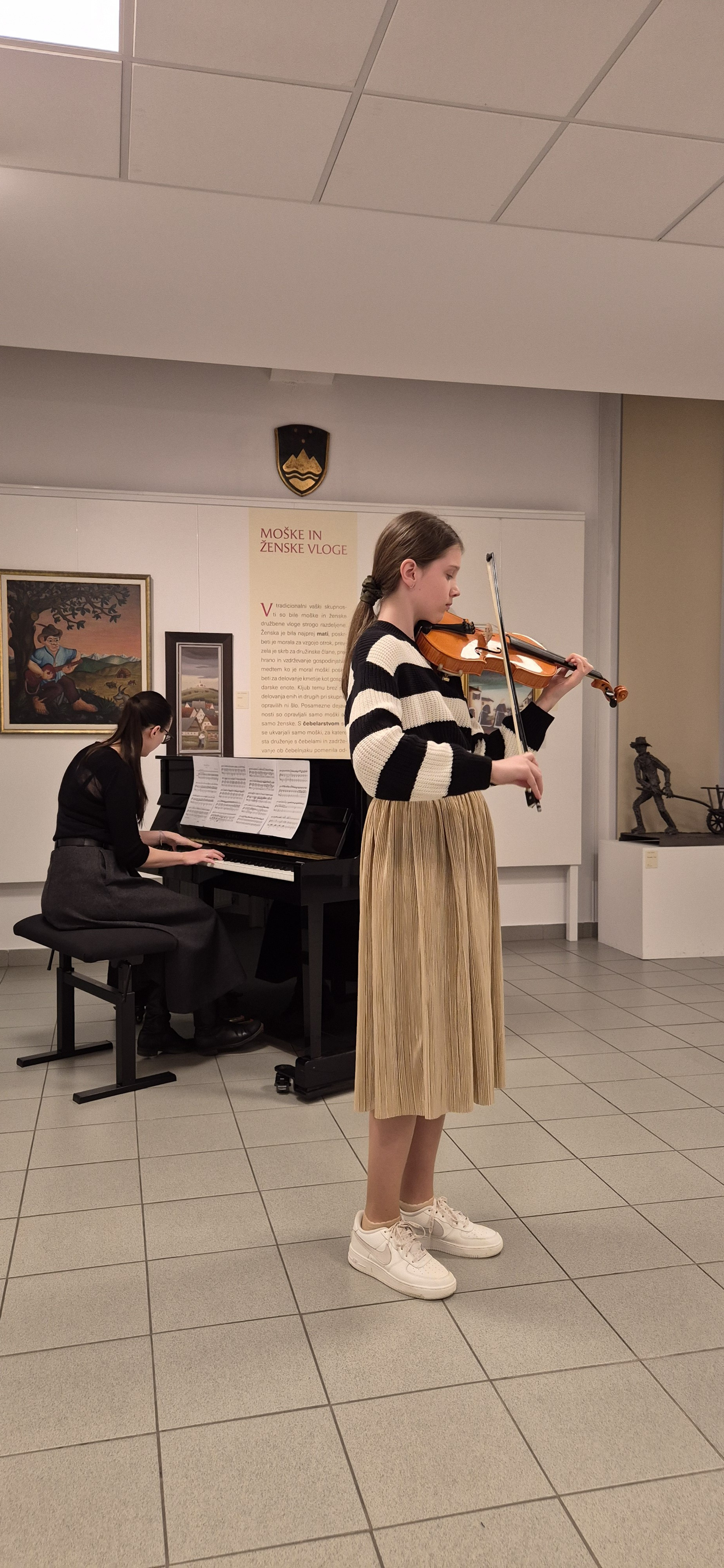 Tretji koncert iz cikla Mladi glasbeniki nastopajo v galeriji