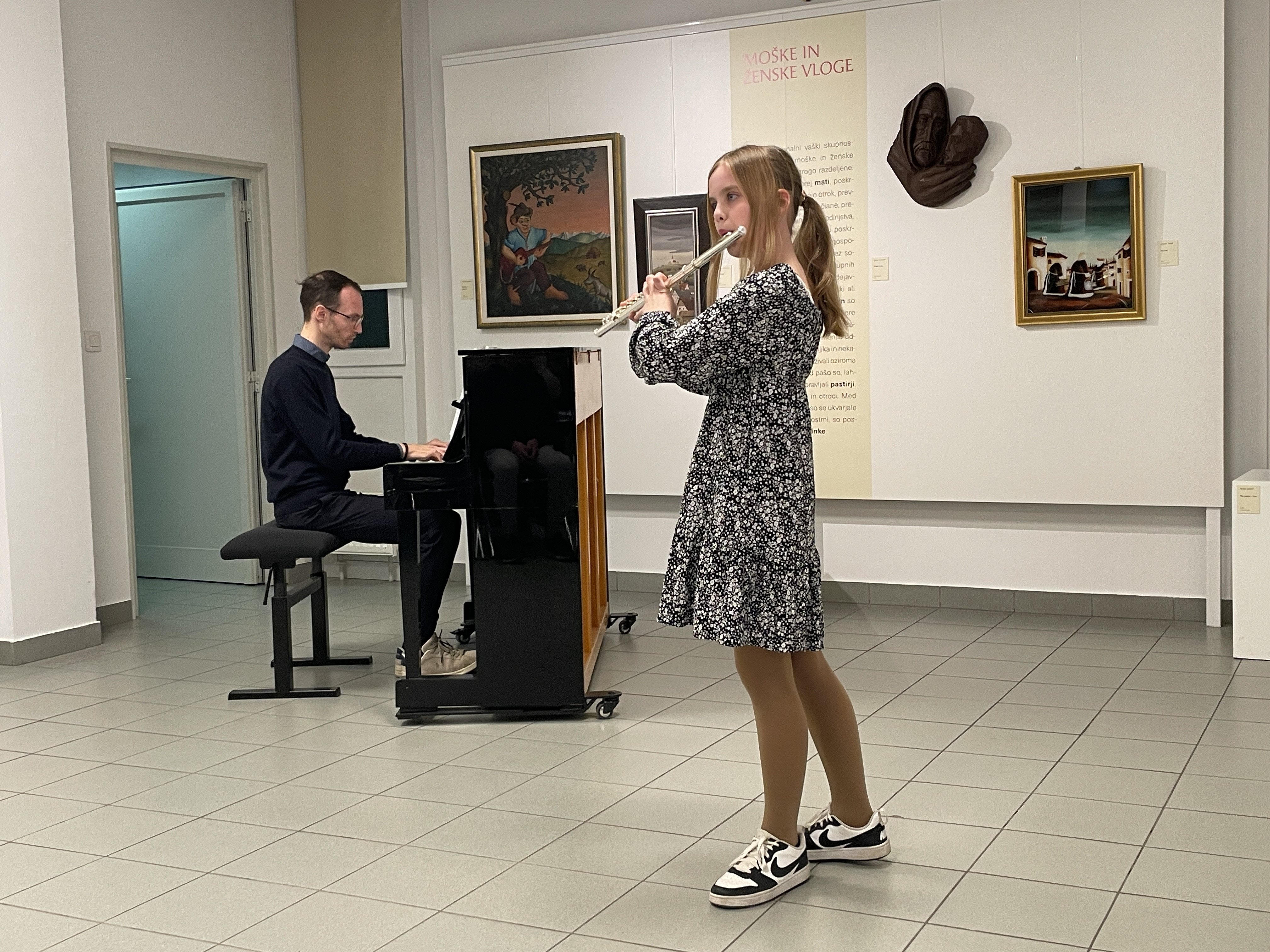 Tretji koncert iz cikla Mladi glasbeniki nastopajo v galeriji