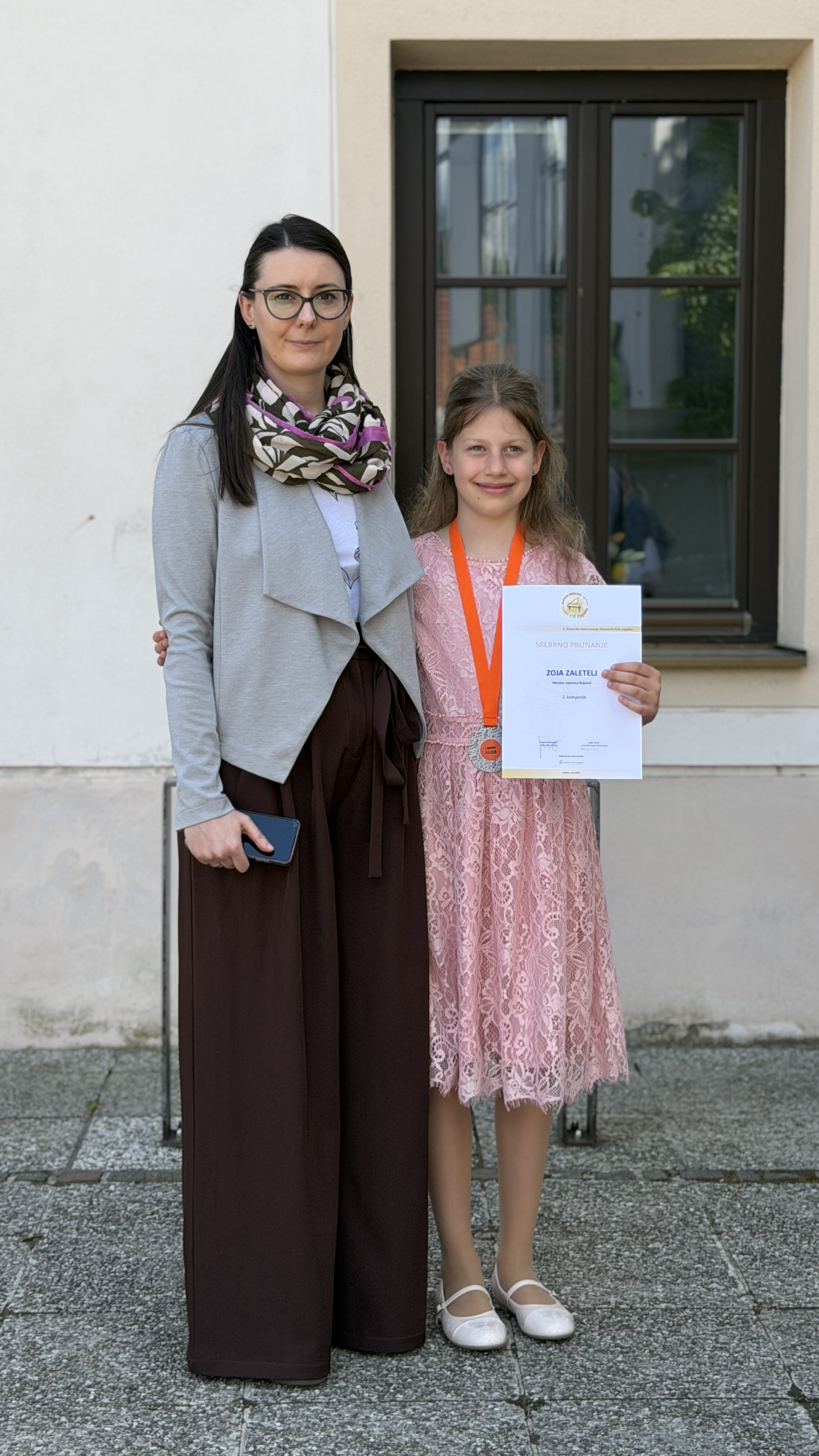 Uspeh naših učencev klavirja na 2. klavirskem tekmovanju na Glasbeni šoli Logatec