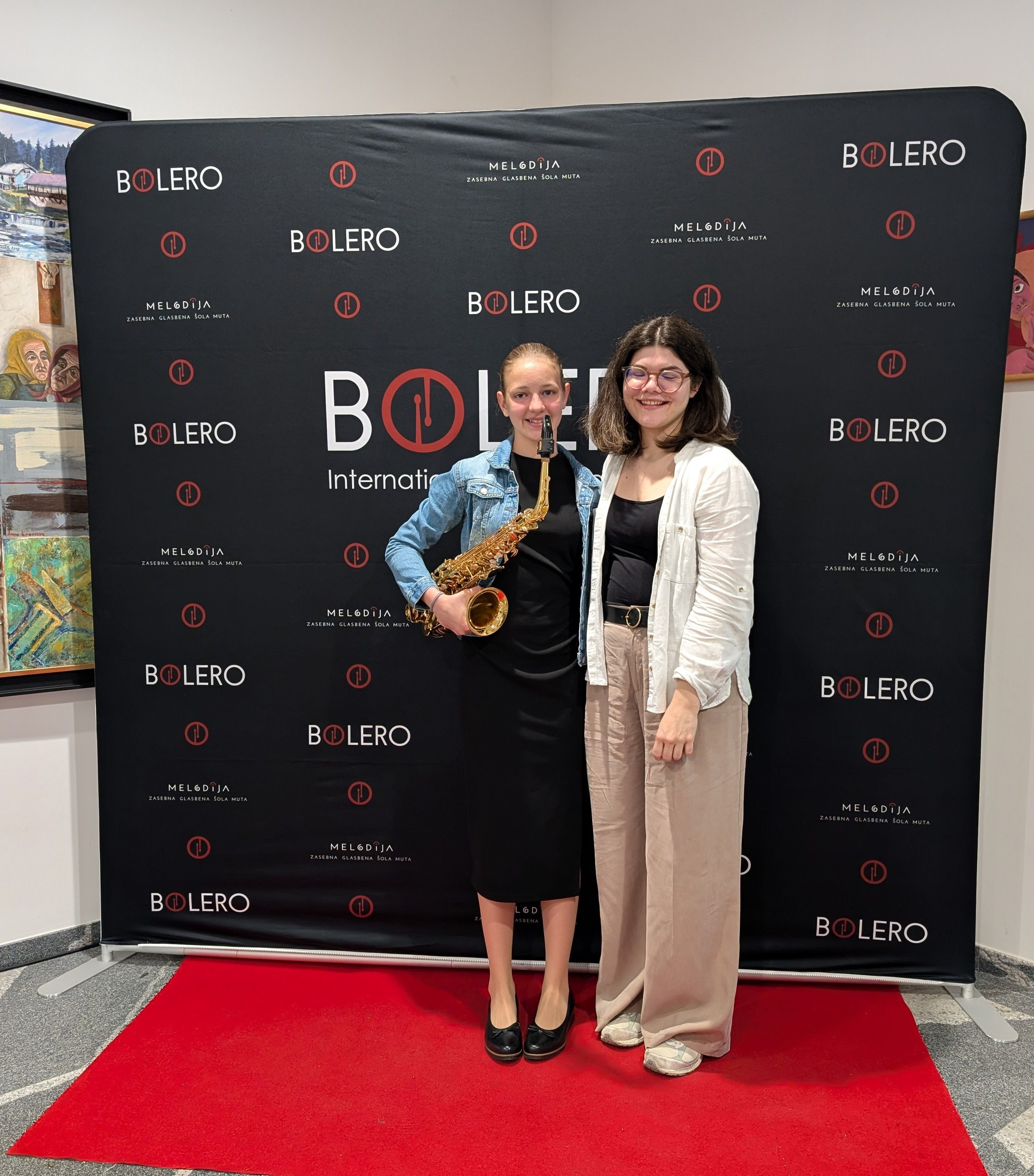 Zlati plaketi na mednarodnem tekmovanju BOLERO (pihala)