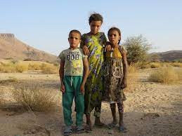 POŠILJKA ZA POMOČ TUAREGOM NOMADOM PRISPELA V AFRIKO