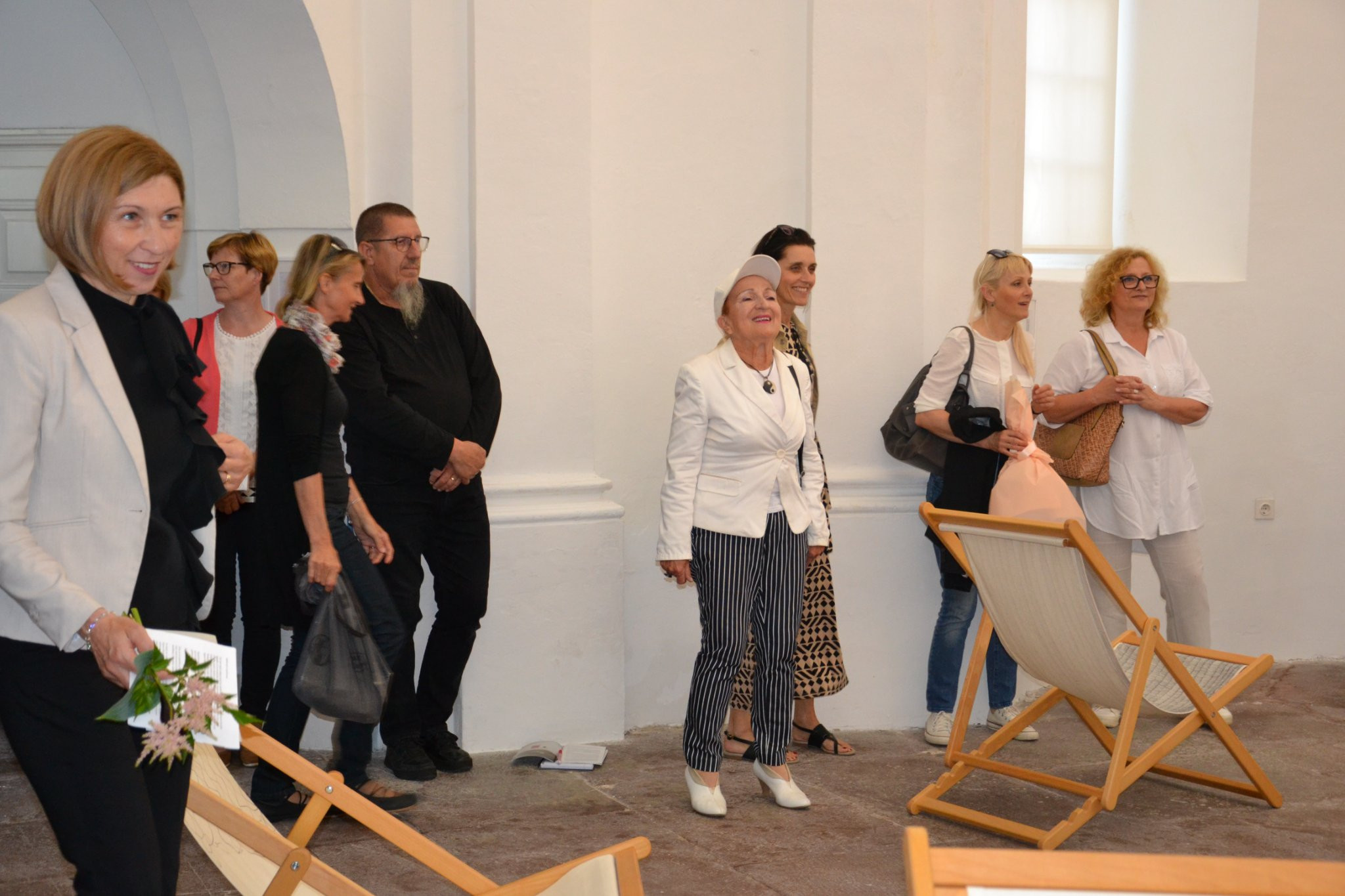 Jasmina Nedanovski | MI PA GLEDAMO ...