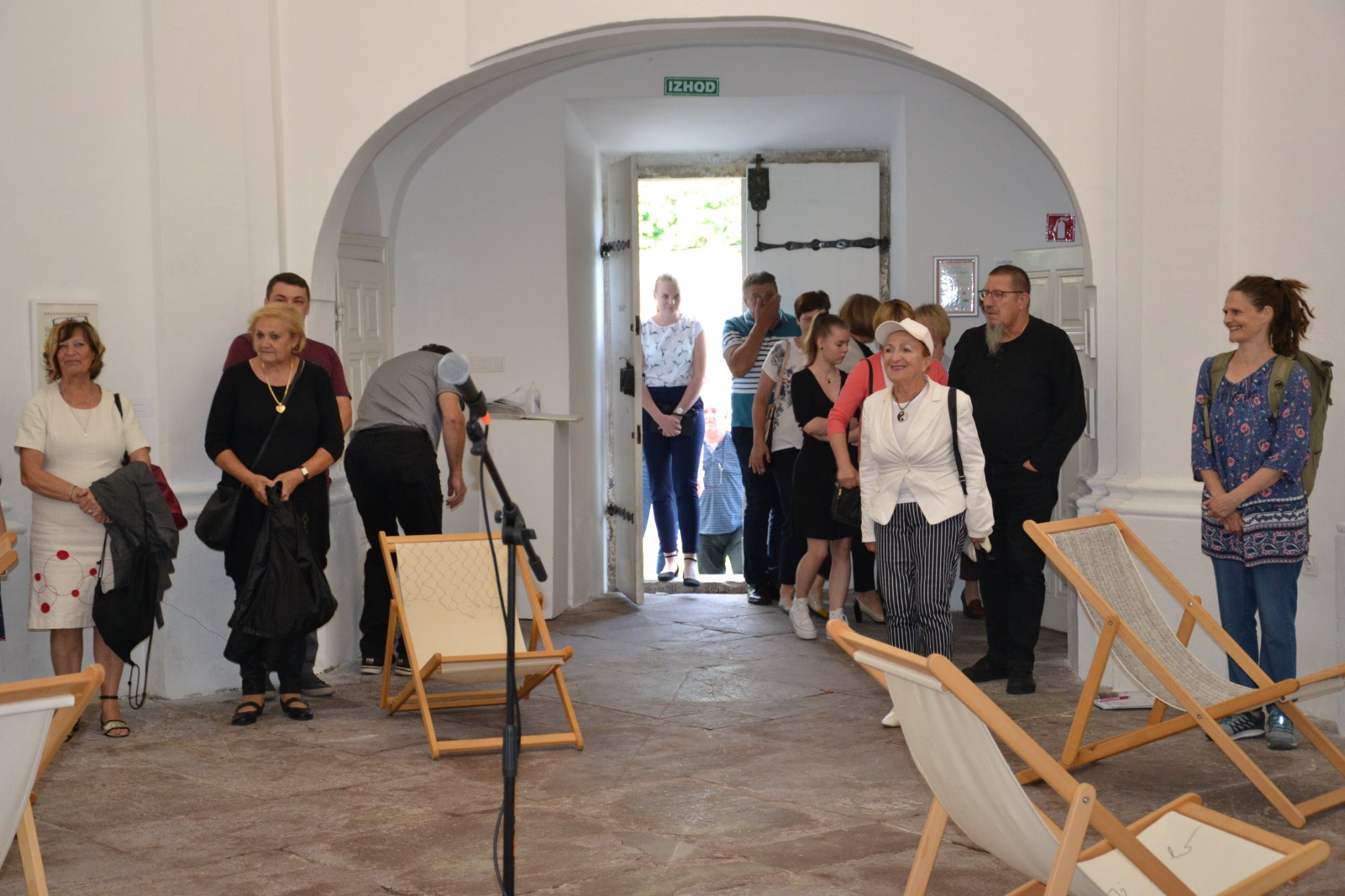 Jasmina Nedanovski | MI PA GLEDAMO ...