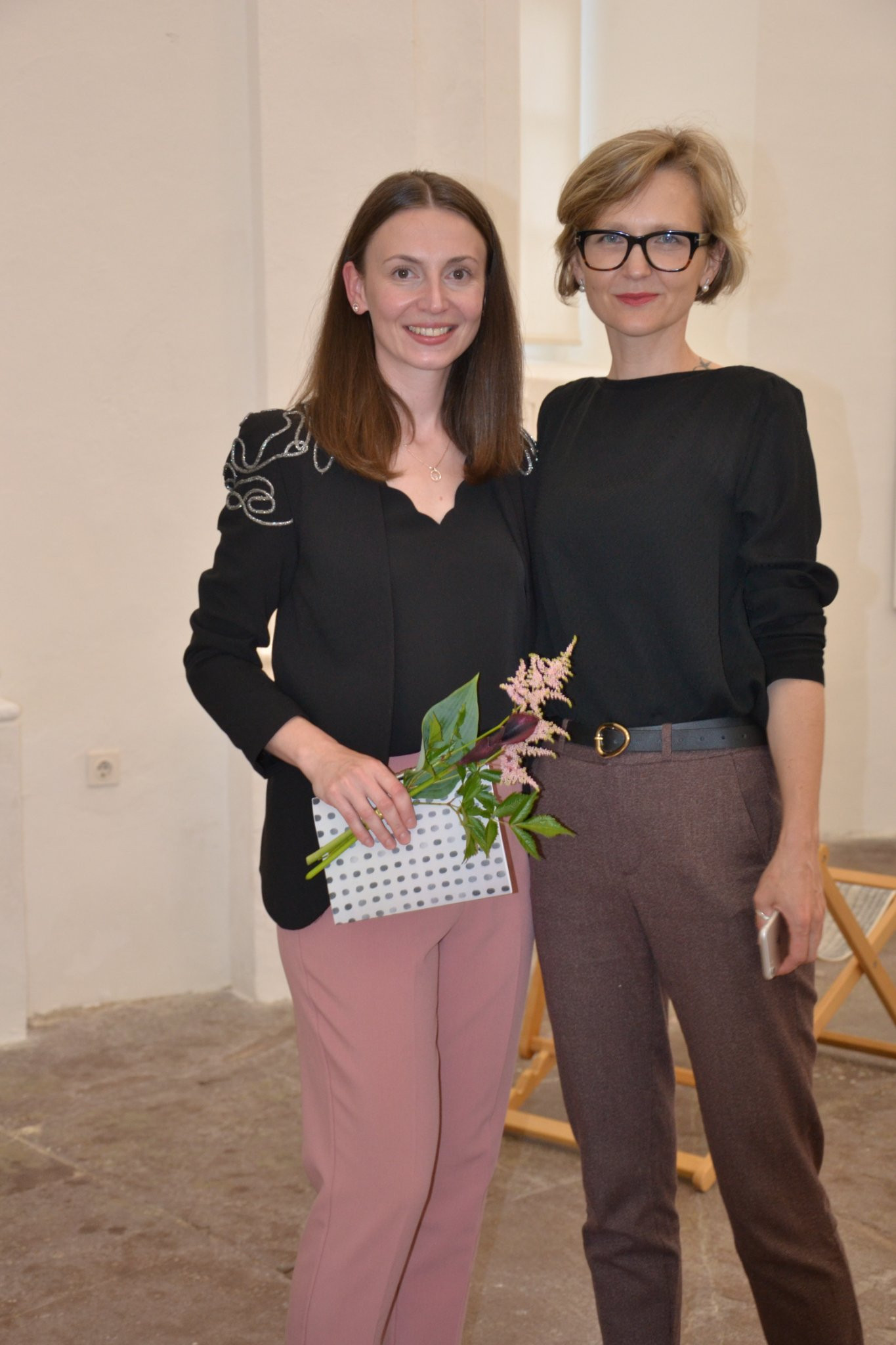 Jasmina Nedanovski | MI PA GLEDAMO ...