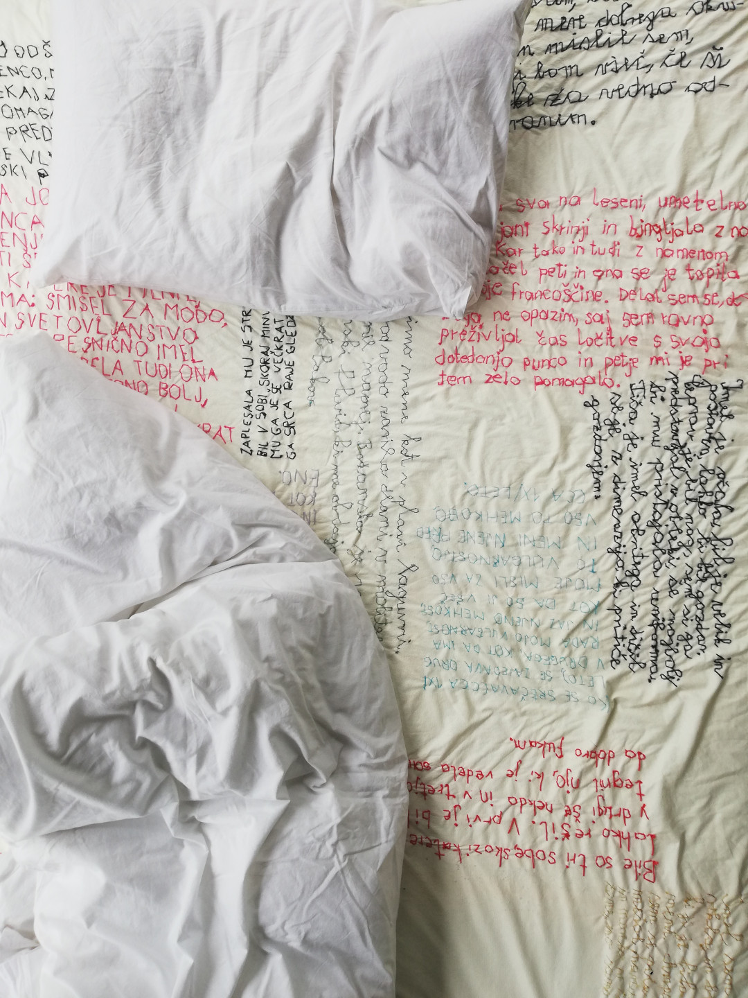 Nataša Skušek | POSTELJA, odprtje razstave