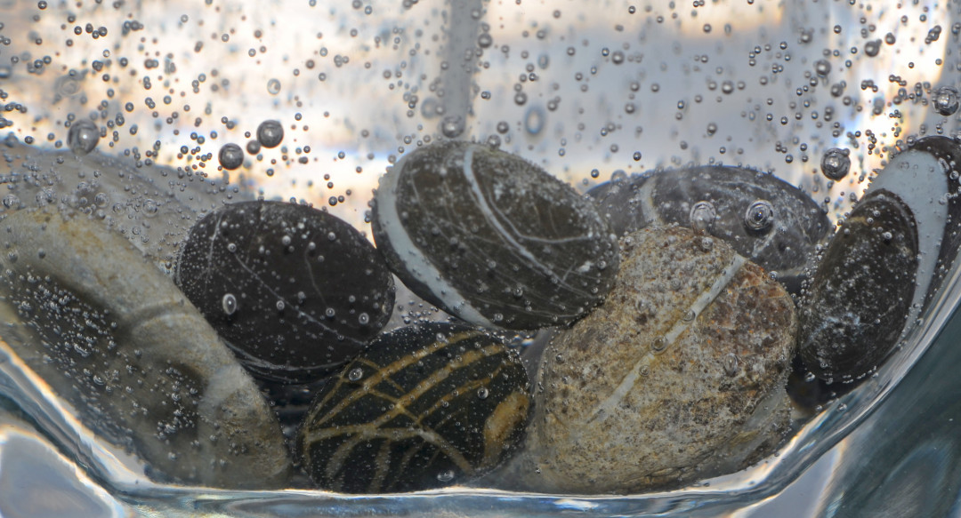 Večna svečka iz savskih prodnikov | nedeljska delavnica