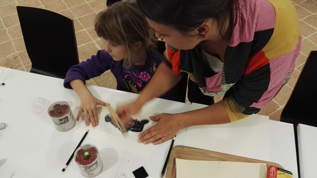 Grajski detektiv: sledi tiskarjev, delavnica