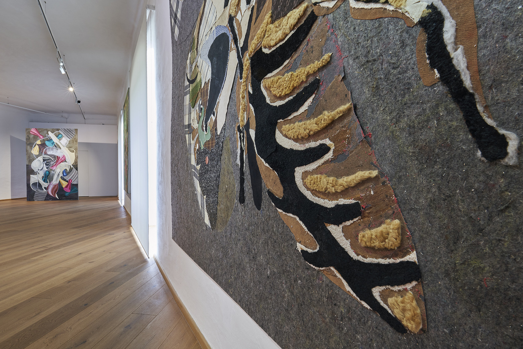 Iva Tratnik | IGRAČE IN KOSTI