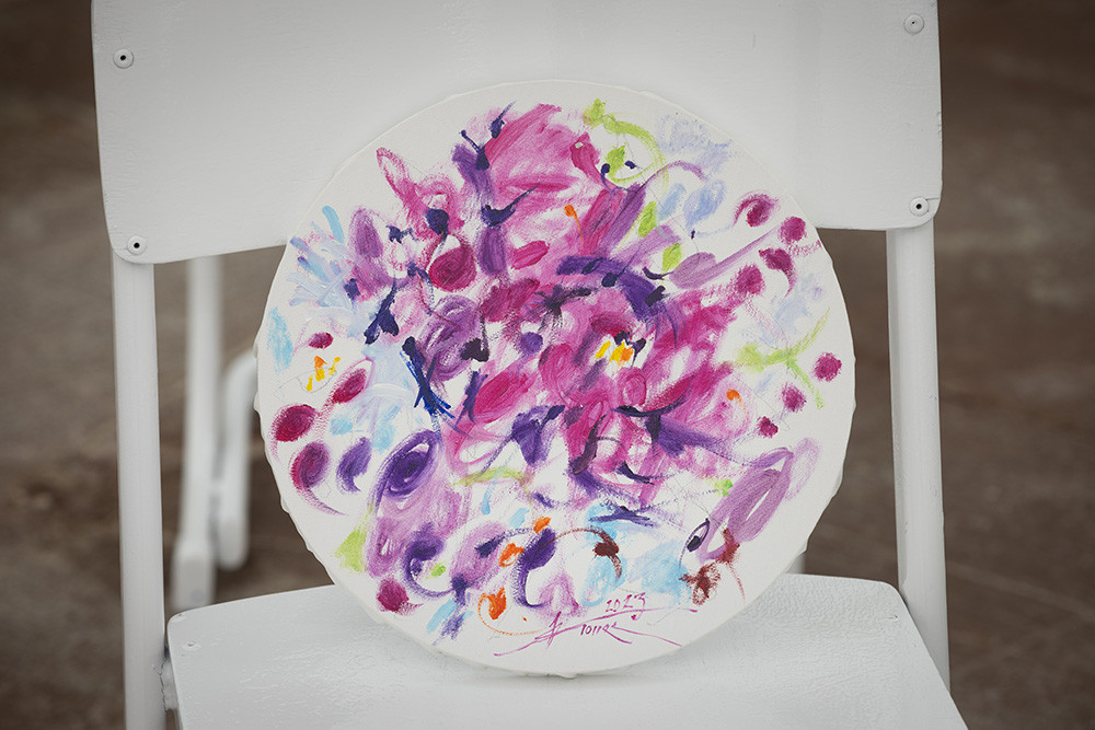 Alojz Konec: Sleherniki / Everyman, okrogli akvarel cvetja