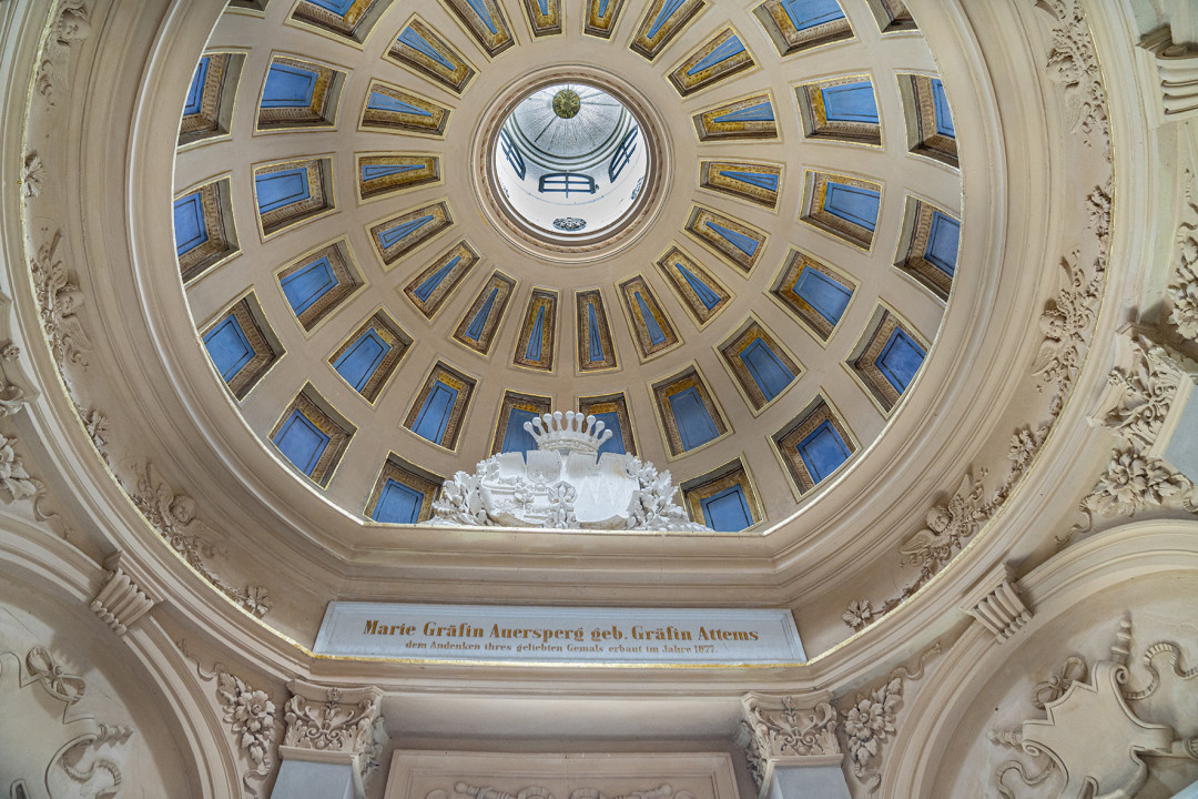 dr. Miha Preinfalk: Turjaška grofica Špela in njeno premoženje v Krškem