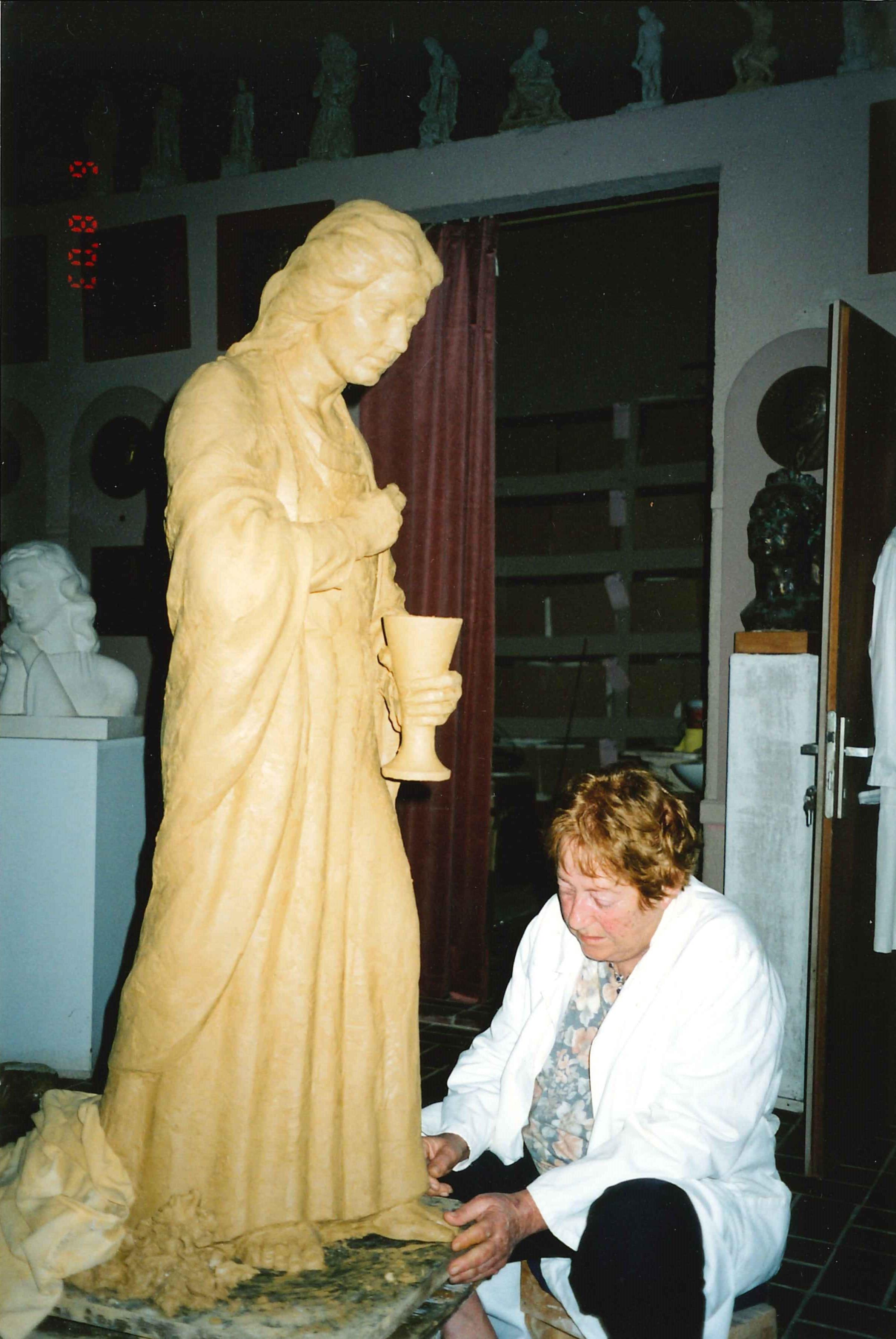 Ime tedna: Vladimira Štoviček – Vladka, akademska kiparka, medaljerka, likovna pedagoginja, mentorica