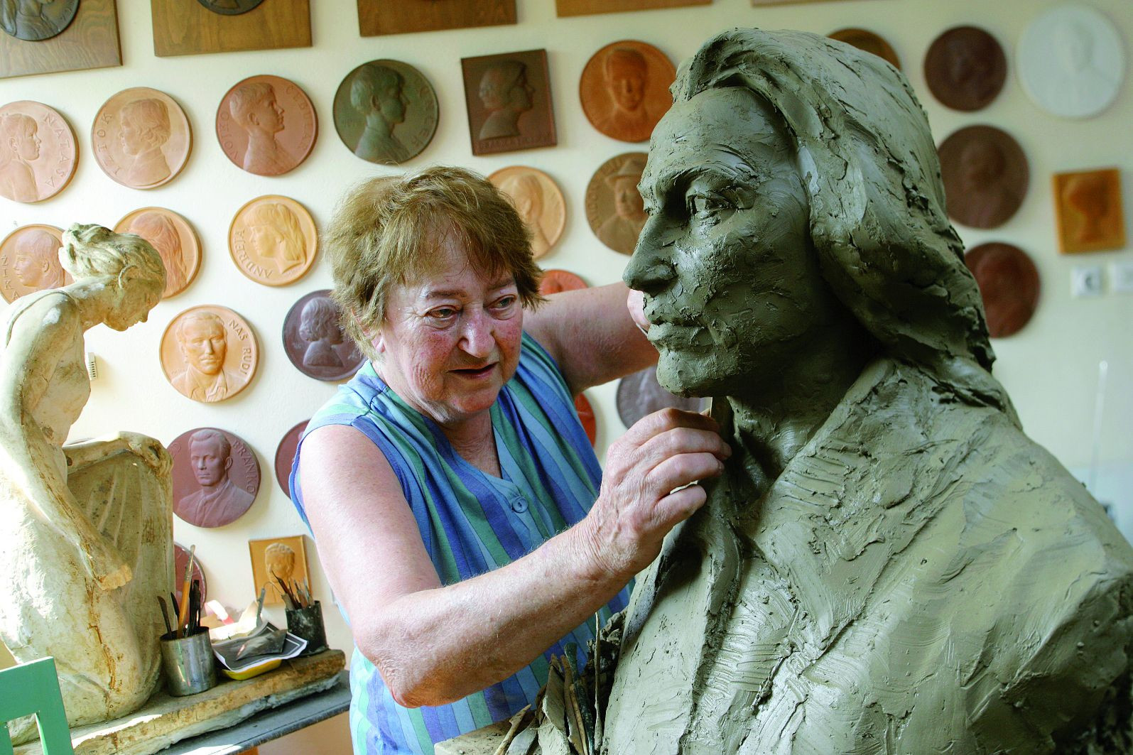 Ime tedna: Vladimira Štoviček – Vladka akademska kiparka, medaljerka, likovna pedagoginja, mentorica