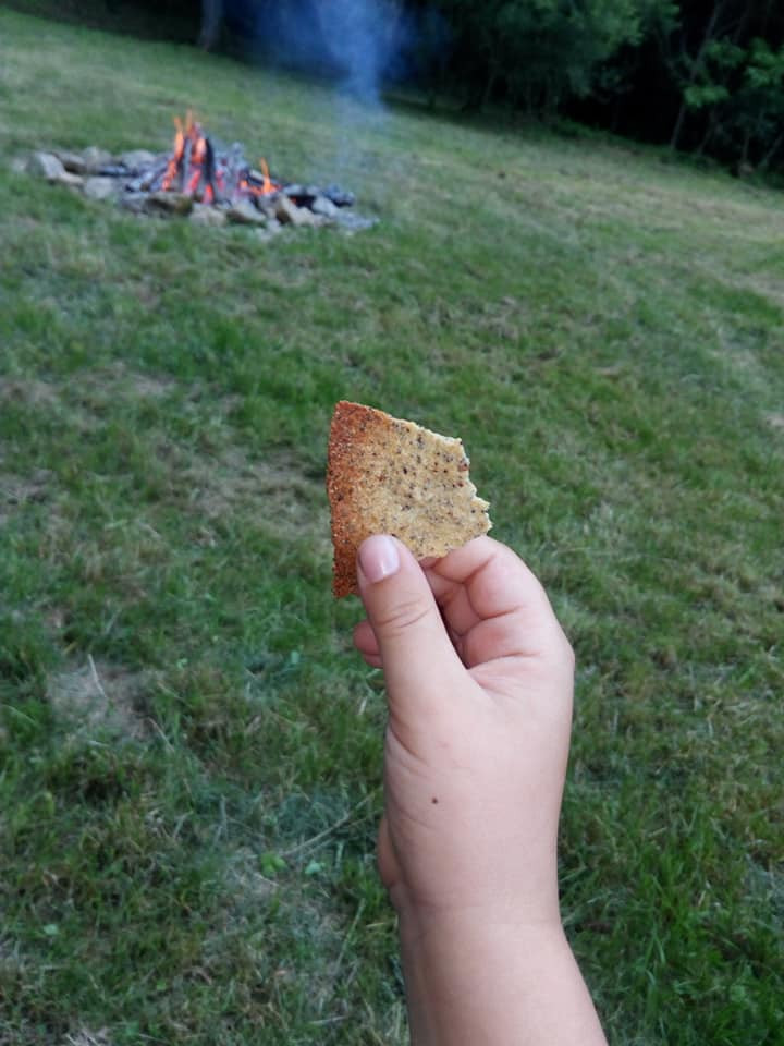 Jana Puhar I Ajdovske zgodbe v Ajdovski jami: Snovna in nesnovna zapuščina Ajdov v Posavju, predavanje