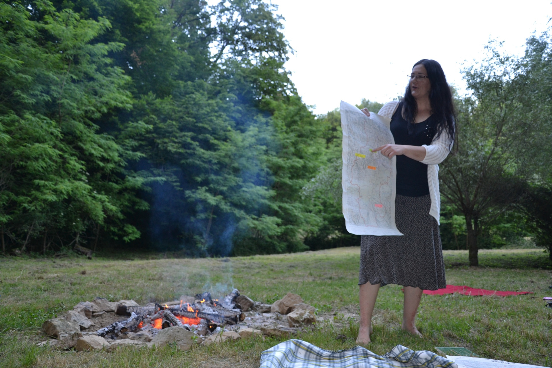 Jana Puhar I Ajdovske zgodbe v Ajdovski jami: Snovna in nesnovna zapuščina Ajdov v Posavju, predavanje