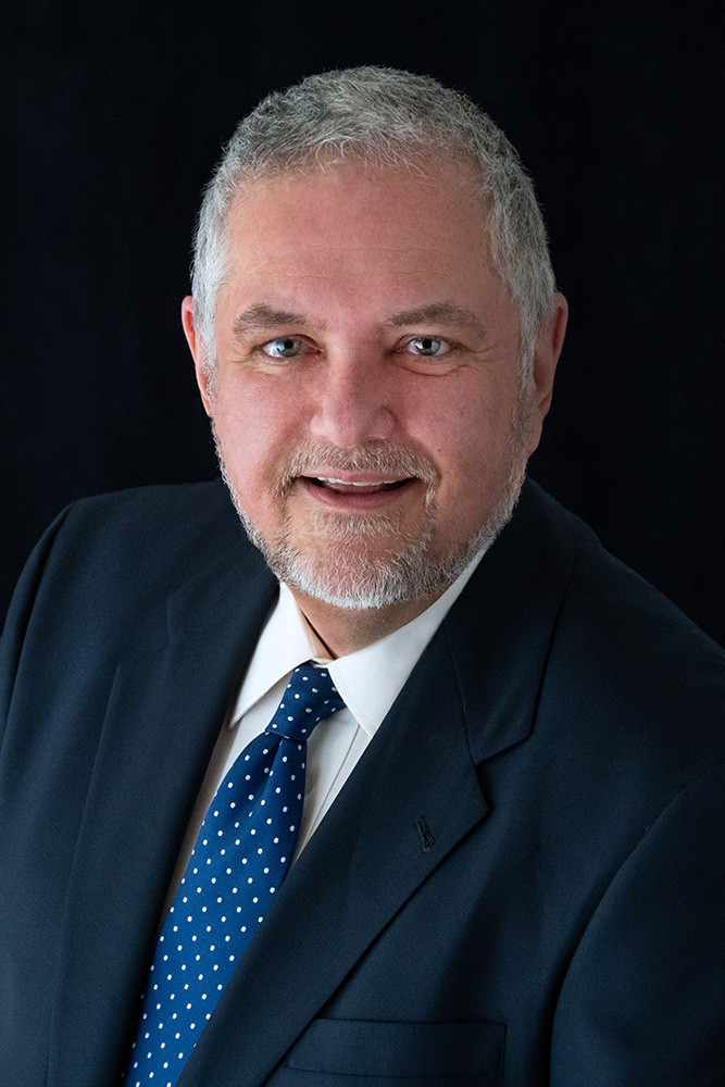 Joe Valenčič: Slovenec z dvema domovinama − zgodbe o Slovencih v ZDA