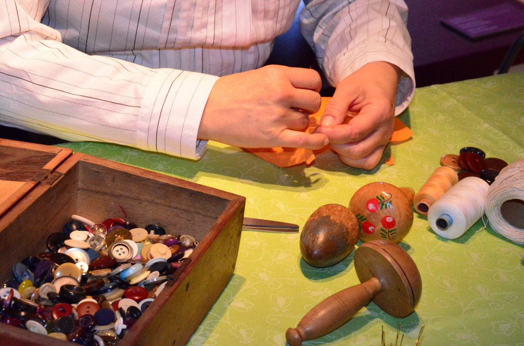 Nedeljska muzejska delavnica pri Valvasorjevih: Na obisku pri Josipini Hočevar