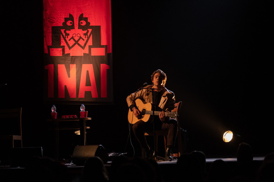 1 na 1: Štras in Bojan Cvjetićanin