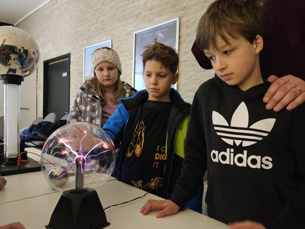 50 let temeljev za nuklearko