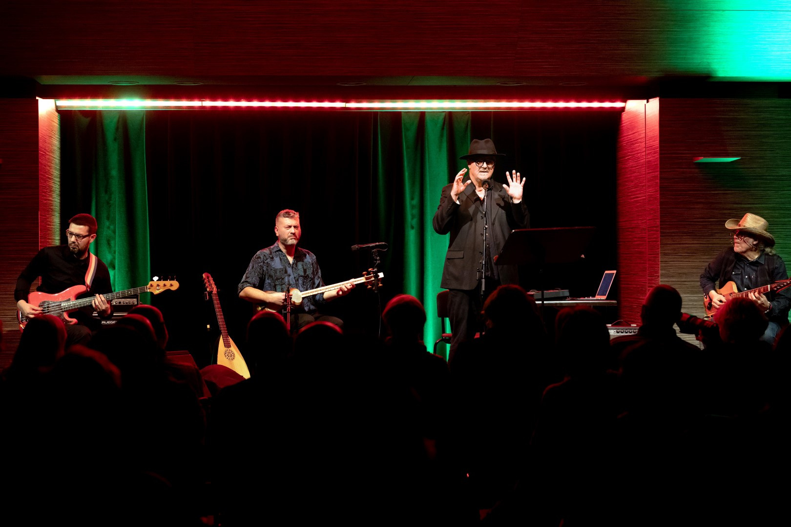 Ahmed Burić: Sin pustinje