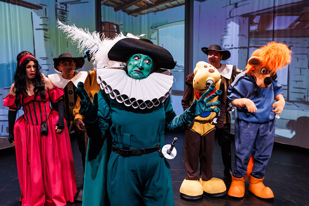 Dogodivščine Zvitorepca, Trdonje in Lakotnika: Trije mušketirji