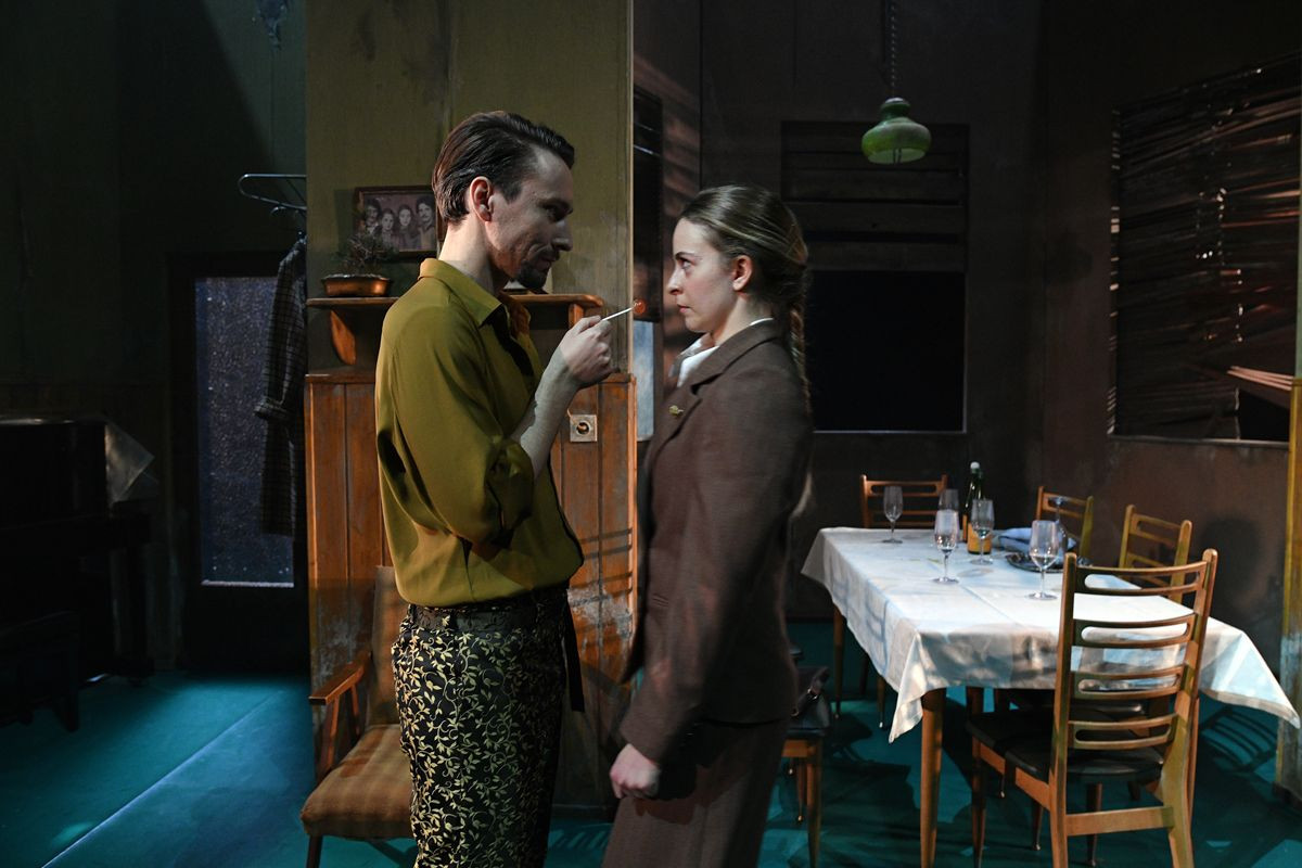 Dominik Smole: Antigona