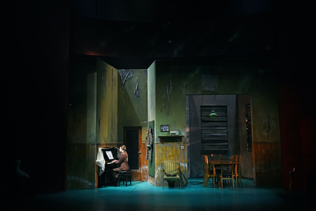 Dominik Smole: Antigona