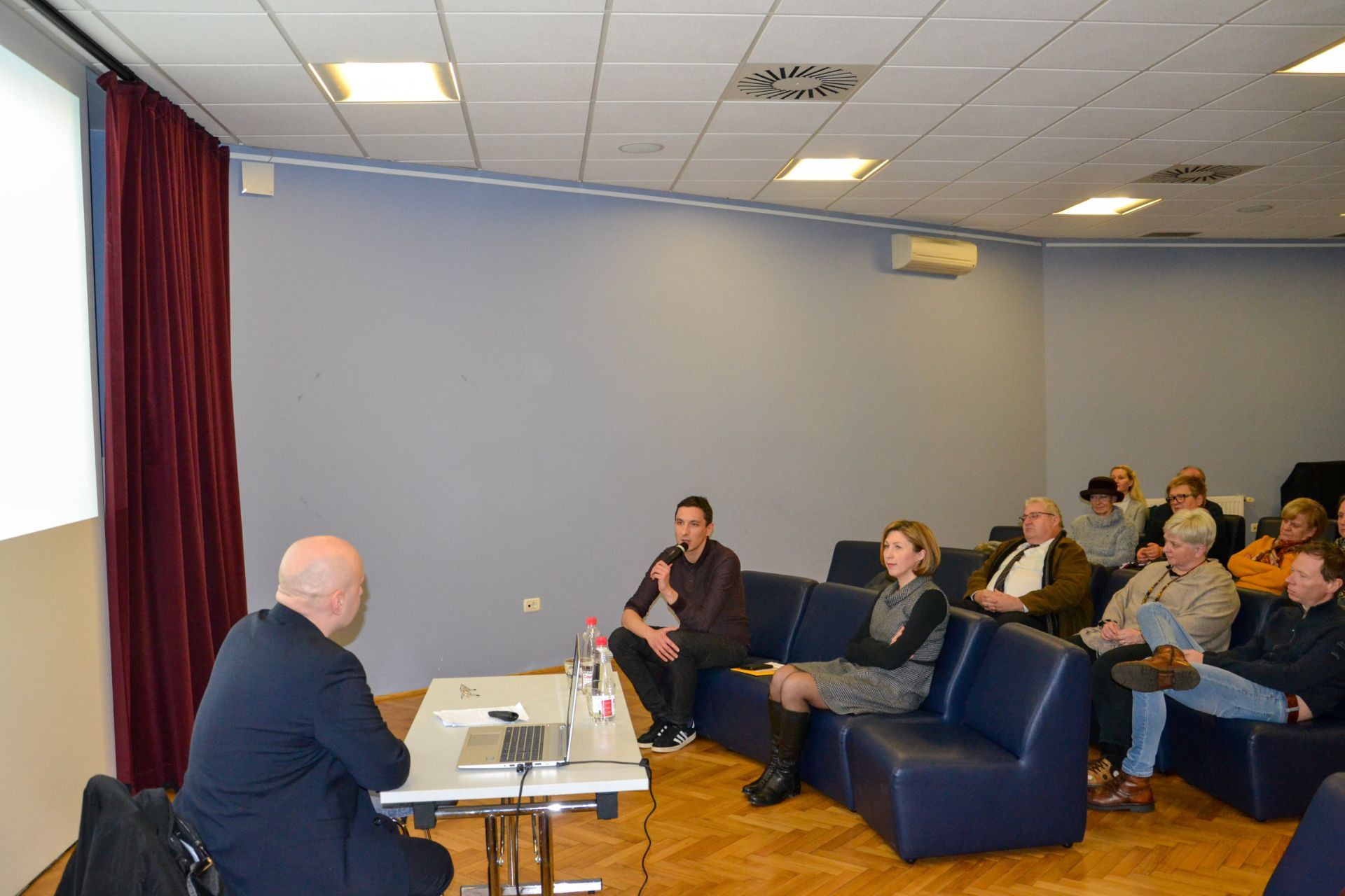 dr. Kozma Ahačič: Adam Bohorič med šolo, mentorstvom in slovnico