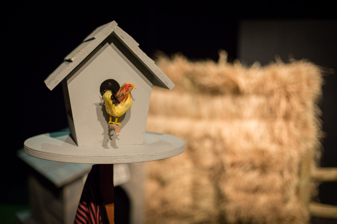 Feri Lainšček / Lojze Krajnčan: Na dvorišču