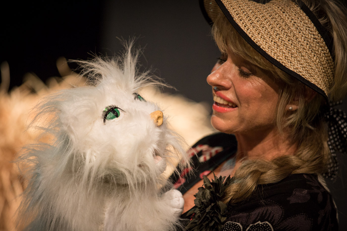 Feri Lainšček / Lojze Krajnčan: Na dvorišču