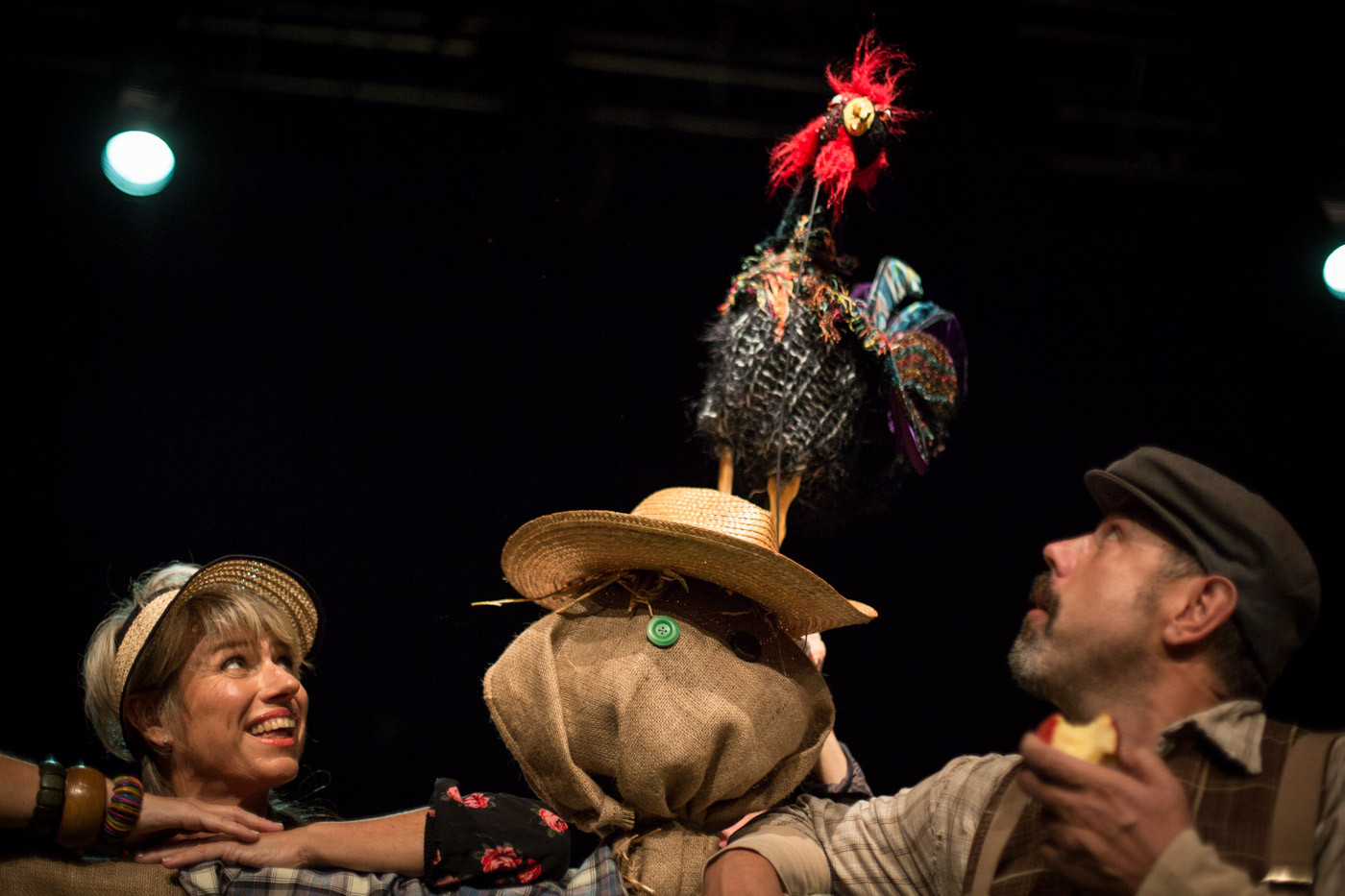 Feri Lainšček / Lojze Krajnčan: Na dvorišču