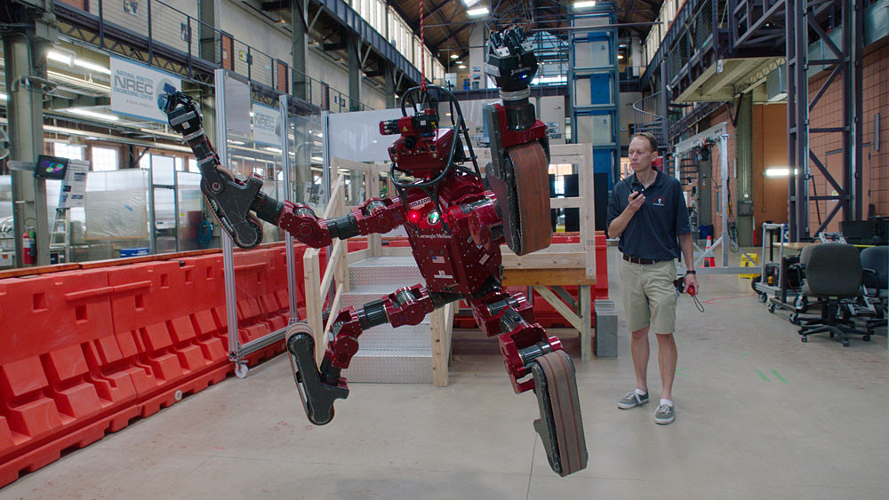 Glej in se čudi: Sanjarjenje o povezanem svetu