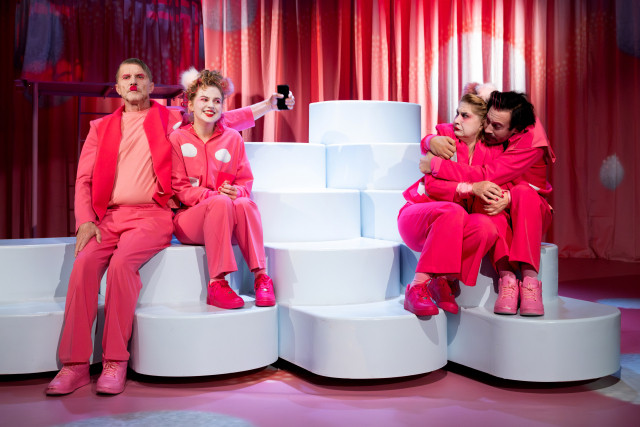 Gospodarji neumnosti