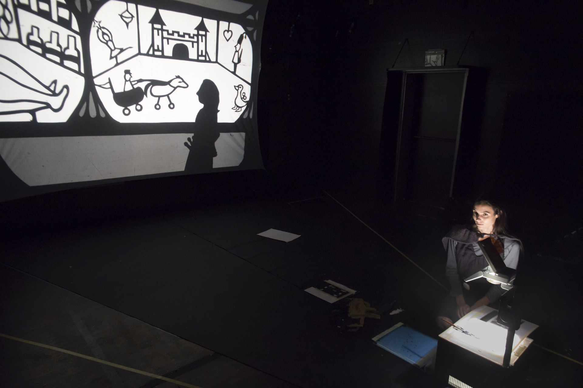 H. Ch. Andersen: Deklica v vžigalicami