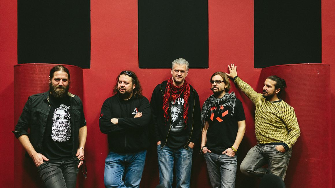 Hamo & Tribute 2 Love - iz4Kani