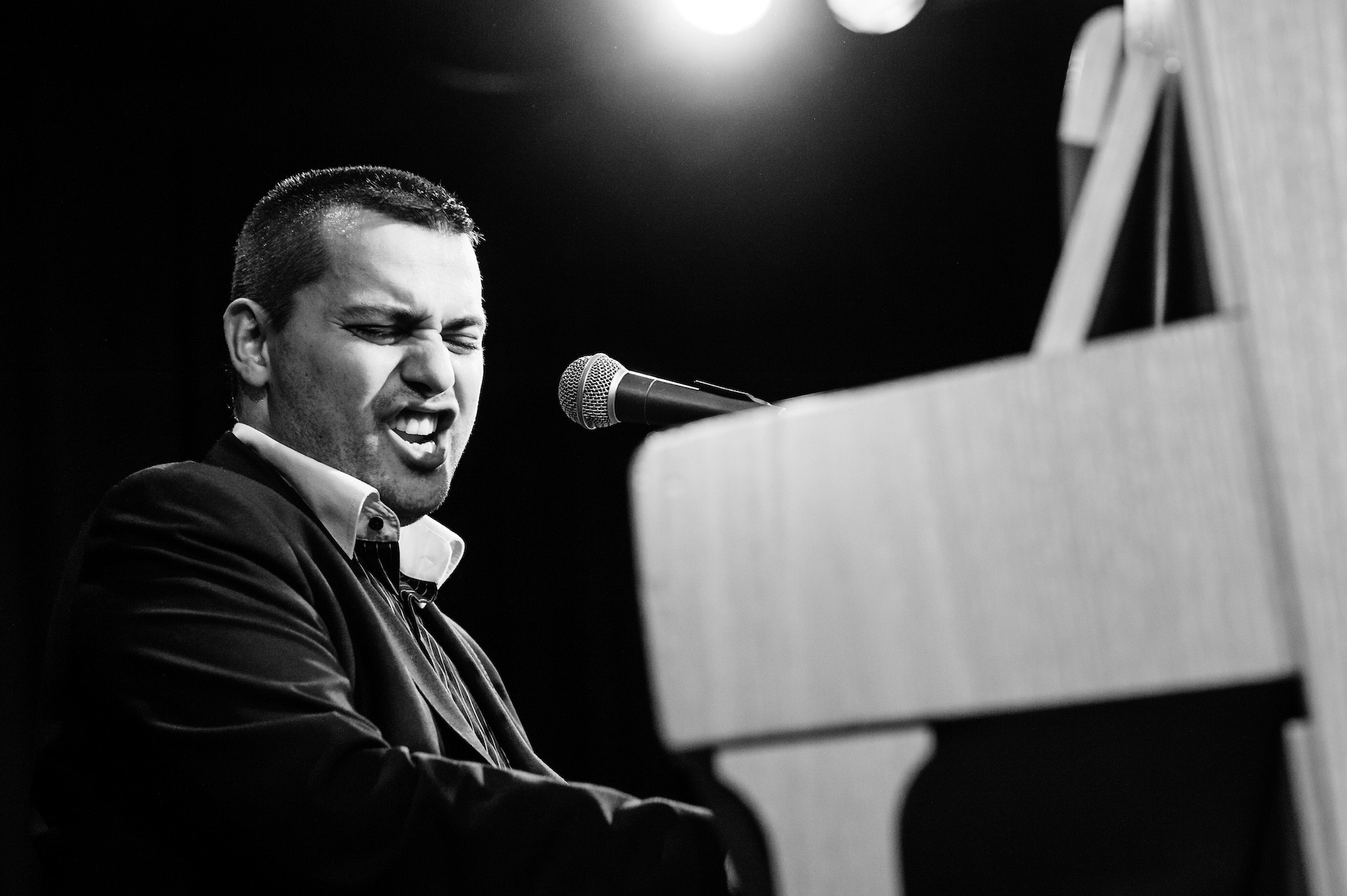 Heartbreak Hotel • Oto Pestner & Uroš Perić