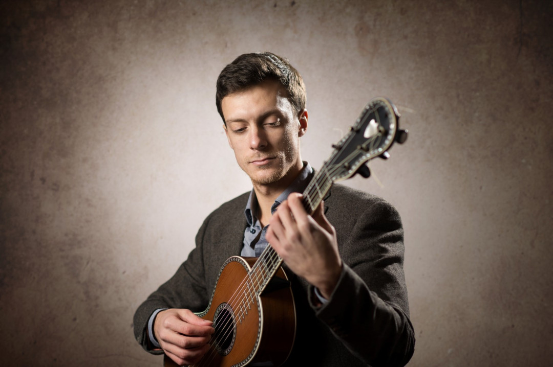 Izidor Erazem Grafenauer: »CUERDAS AL PASADO« (Strune preteklosti)