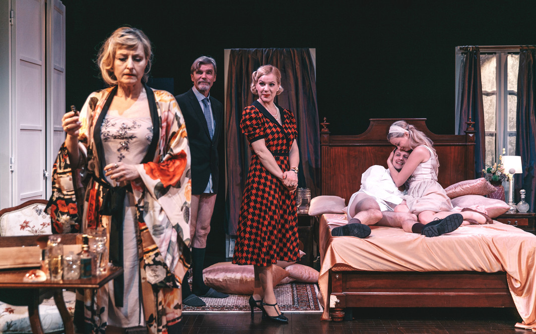 Jean Cocteau: Strašni starši