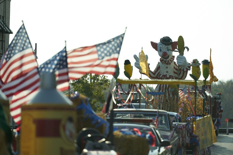 Klovn v koruznem polju