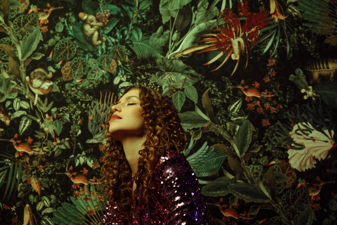 Maja Keuc Amaya & SoulCrew: Music Soulfood