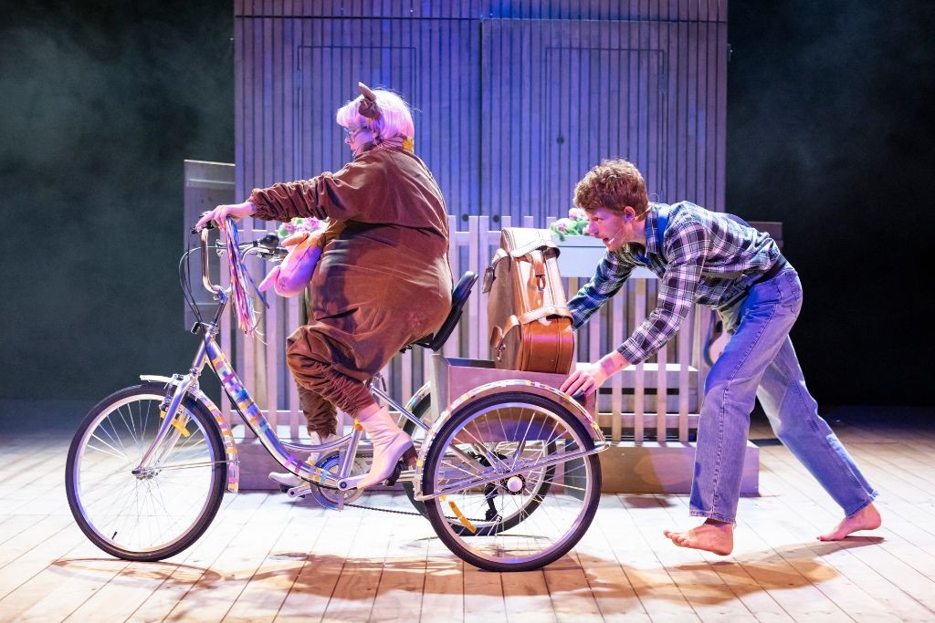 O kravi, ki je lajala v luno