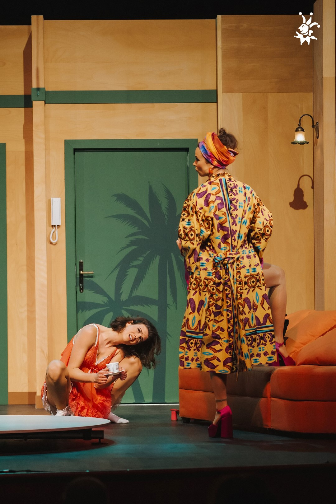 Posli pod krinko (Shady Business)