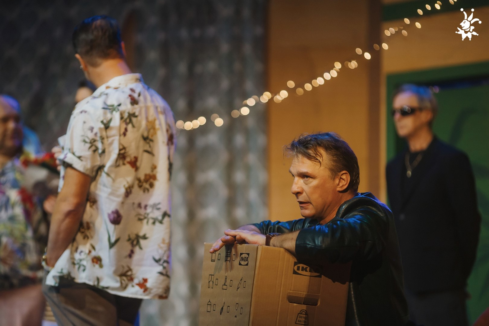 Posli pod krinko (Shady Business)