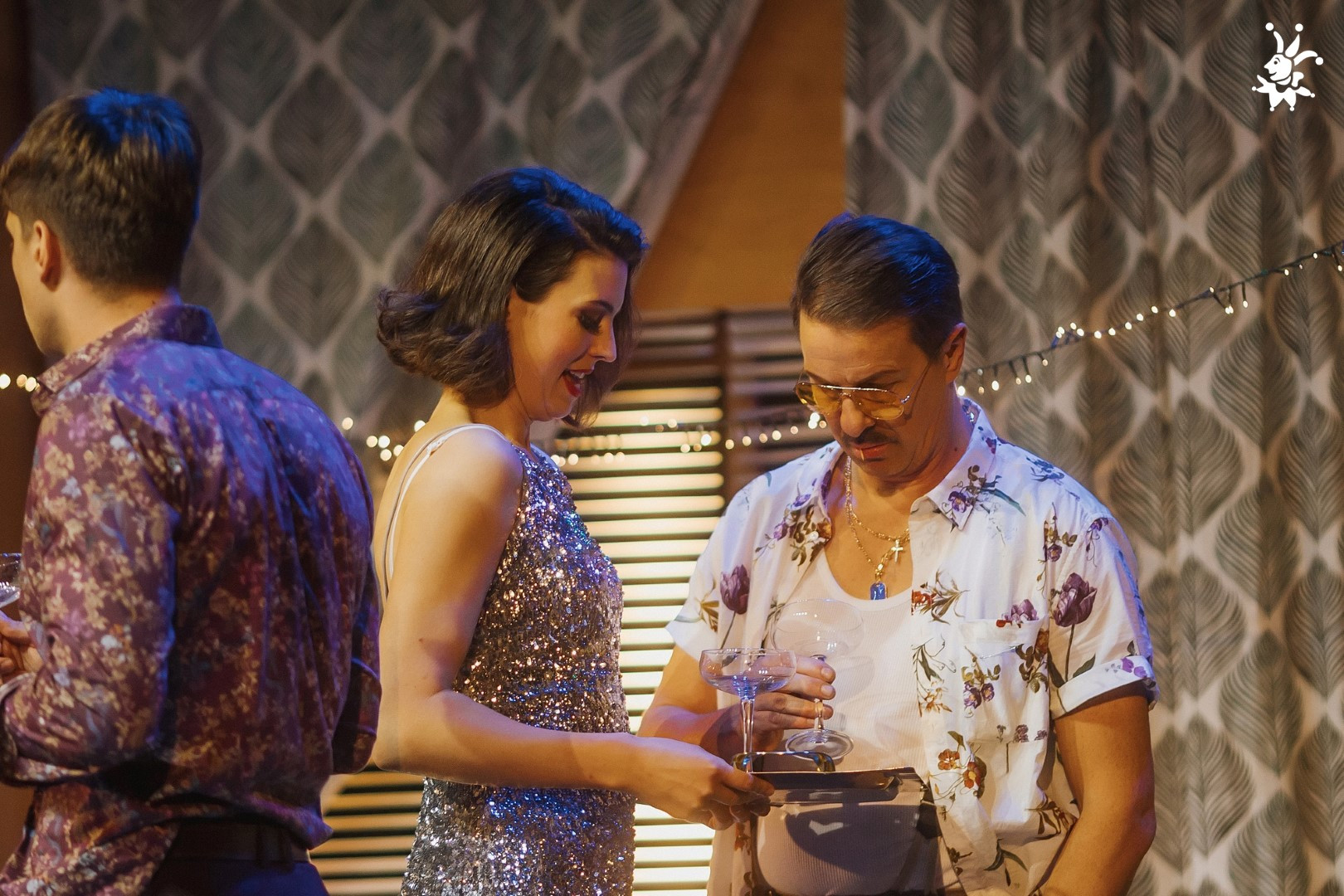 Posli pod krinko (Shady Business)