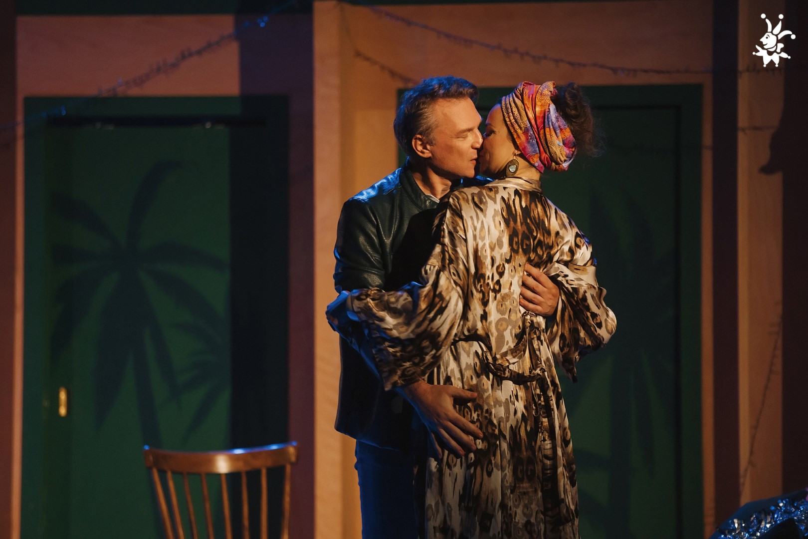 Posli pod krinko (Shady Business)